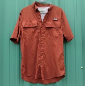 Men's Ocean Coast Rust Vented Fishing Shirt Size Medium Outdoors Fisherman
